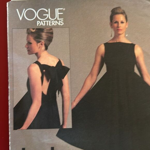 Vogue Patterns # 1102 AndreaKatzObjects Designer - Picture 2 of 6